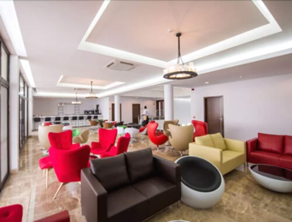 Hotel Vip Executive Τέτε Εξωτερικό φωτογραφία